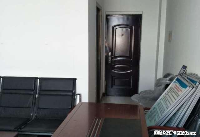 草湖国际高层单身公寓有单独卫生间有热水拎包入住对面是商业区 - 房屋出租 - 房屋租售 - 喀什分类信息 - 喀什28生活网 ks.28life.com